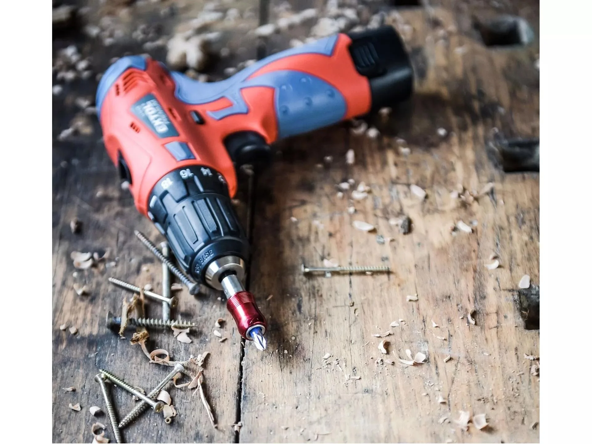 6 nejčastějších drobných oprav, které zvládnete sami - průvodce pro začátečníky