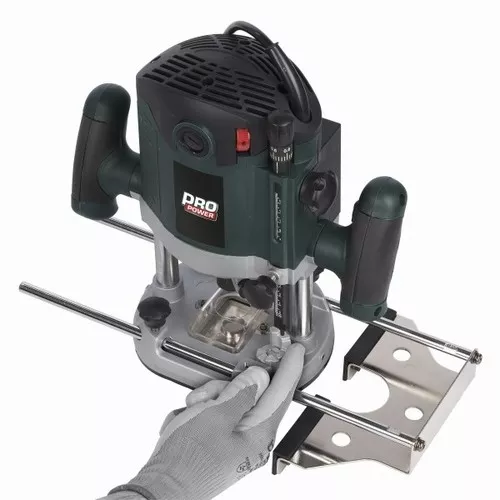 Horní frézka 2.100W Powerplus POWP6050