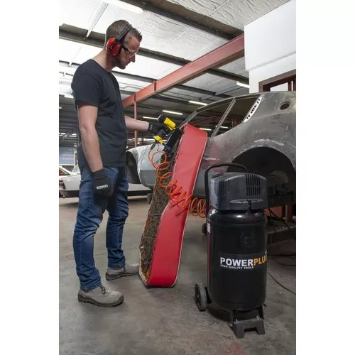 Kompresor 1100W 50L  plus  9 ks přísl. bezolejový Powerplus POWX1751