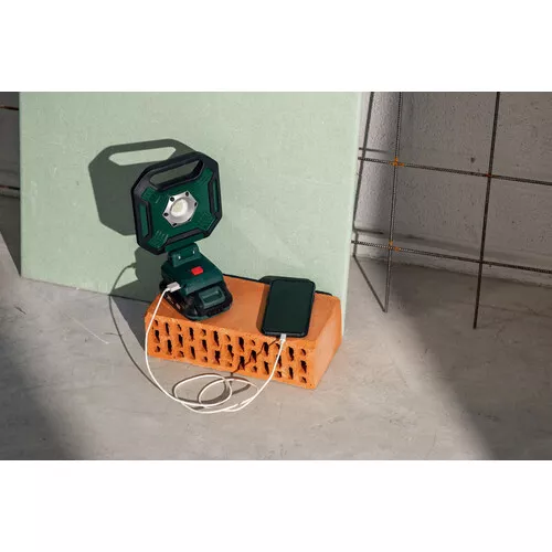 Aku LED světlo 20V (bez AKU) Powerplus POWPB80500