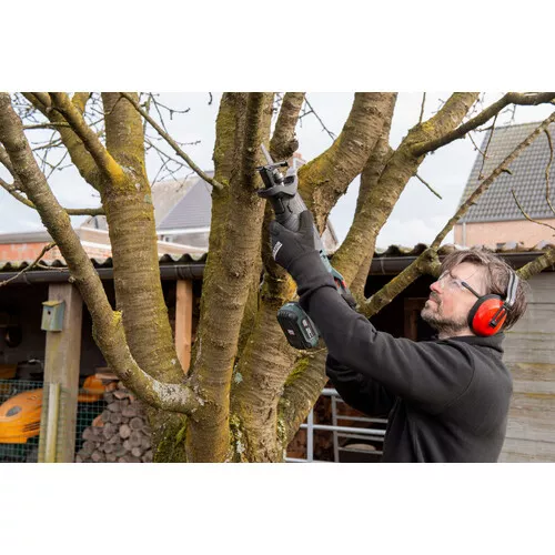 Aku ocasová pila 20V (bez AKU) Powerplus POWPB30400