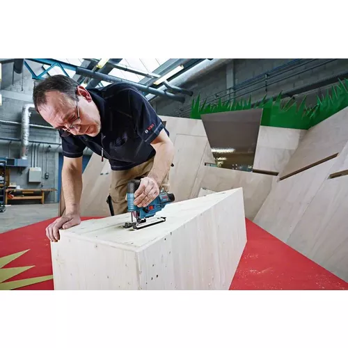 Akumulátorová kmitací pila GST 12V-70 BOSCH 06015A1005