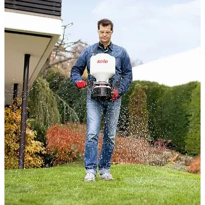 Manuální rozmetadlo granulátu SOLO 421