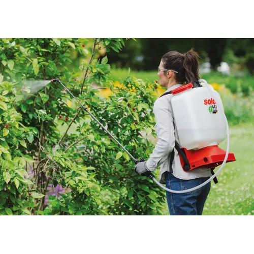 Zádový akumulátorový postřikovač SOLO 441