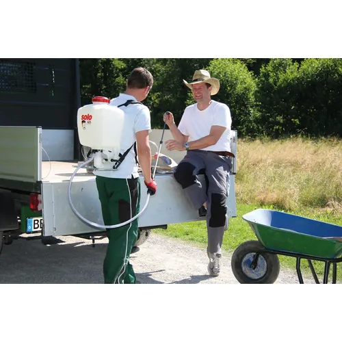 Zádový pístový postřikovač SOLO 425 Classic