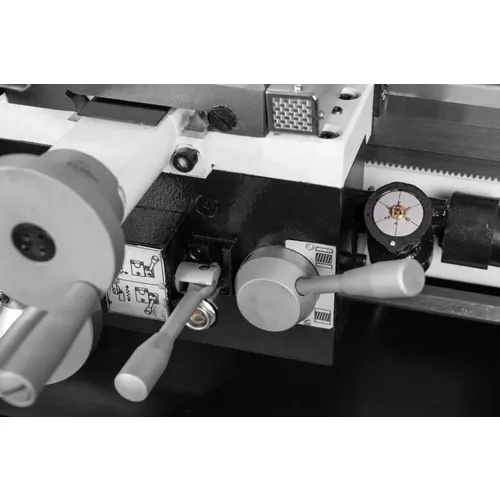 Proma SKF-750MD -  Kombinovaný soustruh na kov s pohyblivým frézovacím zařízením a digitálním odměřováním