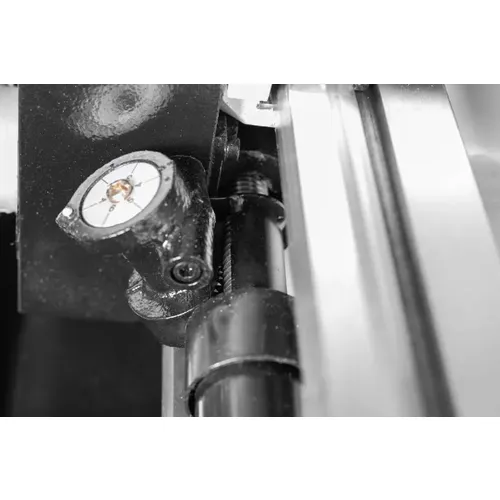 Proma SKF-750MD -  Kombinovaný soustruh na kov s pohyblivým frézovacím zařízením a digitálním odměřováním