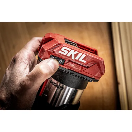 Horní frézka „BL“ Aku SKIL 3170CA