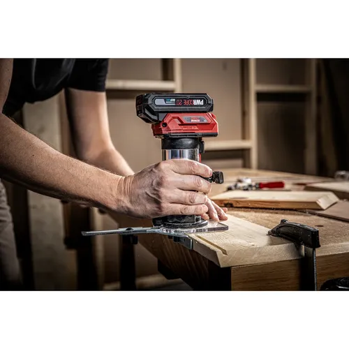 Horní frézka „BL“ Aku SKIL 3170CA