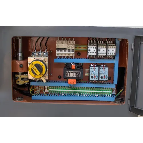 Proma SPI-2000 - Soustruh na kov s digitálním odměřováním