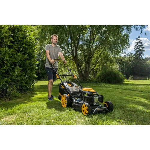 Riwall PRO RPM 5355 multifunkční travní sekačka 4 v 1 s benzinovým motorem a pojezdem