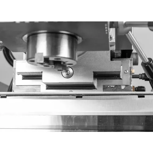 Proma FNK-750 Servo - Univerzální nástrojová kombinovaná frézka
