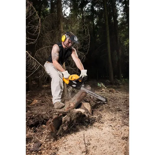 Riwall PRO RPCS 5545 řetězová pila s benzinovým motorem 54 ccm