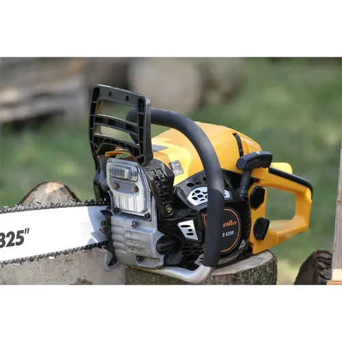Riwall PRO RPCS 6250 řetězová pila s benzínovým motorem 62 ccm