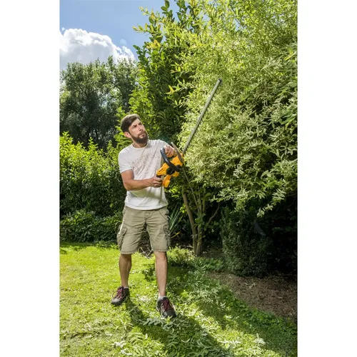 Riwall PRO RAHT 5220 SET plotostřih s aku motorem + 2Ah baterie + nabíječka 20 V