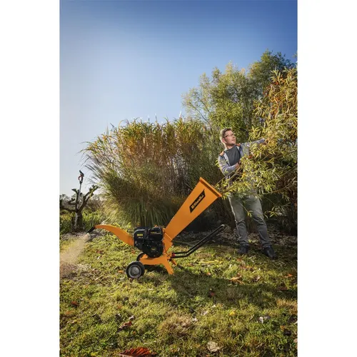 Riwall PRO RPS 7058 drtič větví s benzinovým motorem 212 ccm