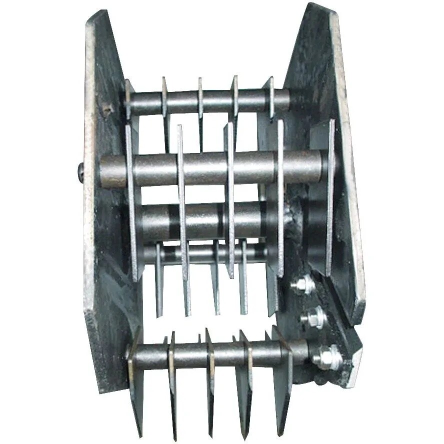 Nožový drtič větví